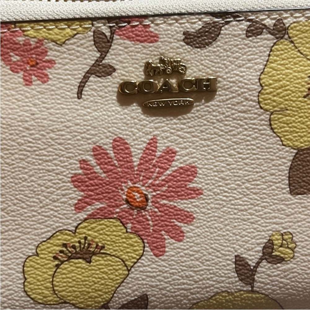 Coach Cream Floral Zip Wristlet with Pink & Yellow Blooms - Picture 7 of 8